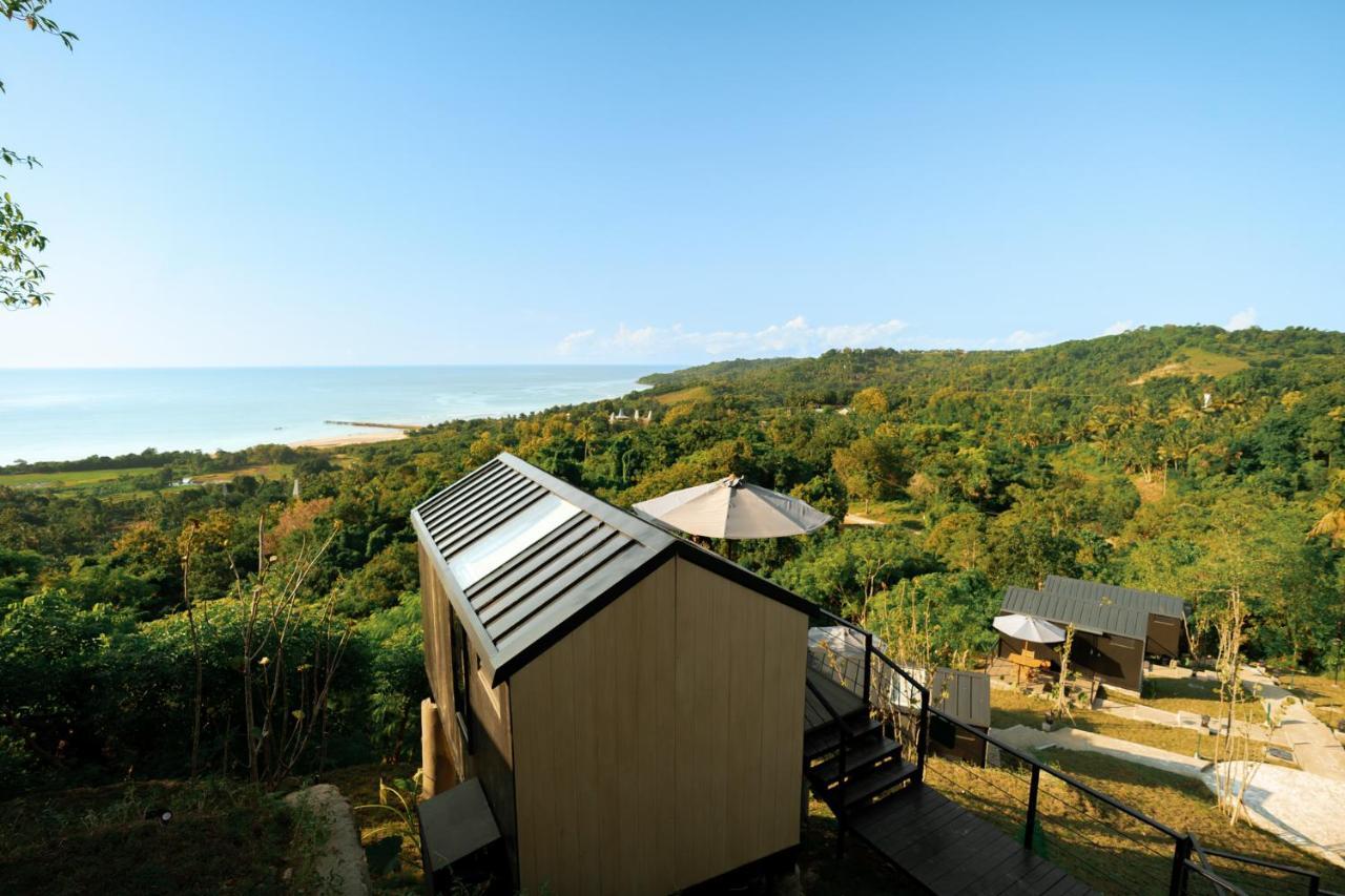 Bobocabin Umarato, Sumba ワイカブバック エクステリア 写真