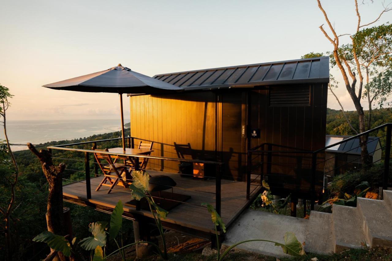 Bobocabin Umarato, Sumba ワイカブバック エクステリア 写真