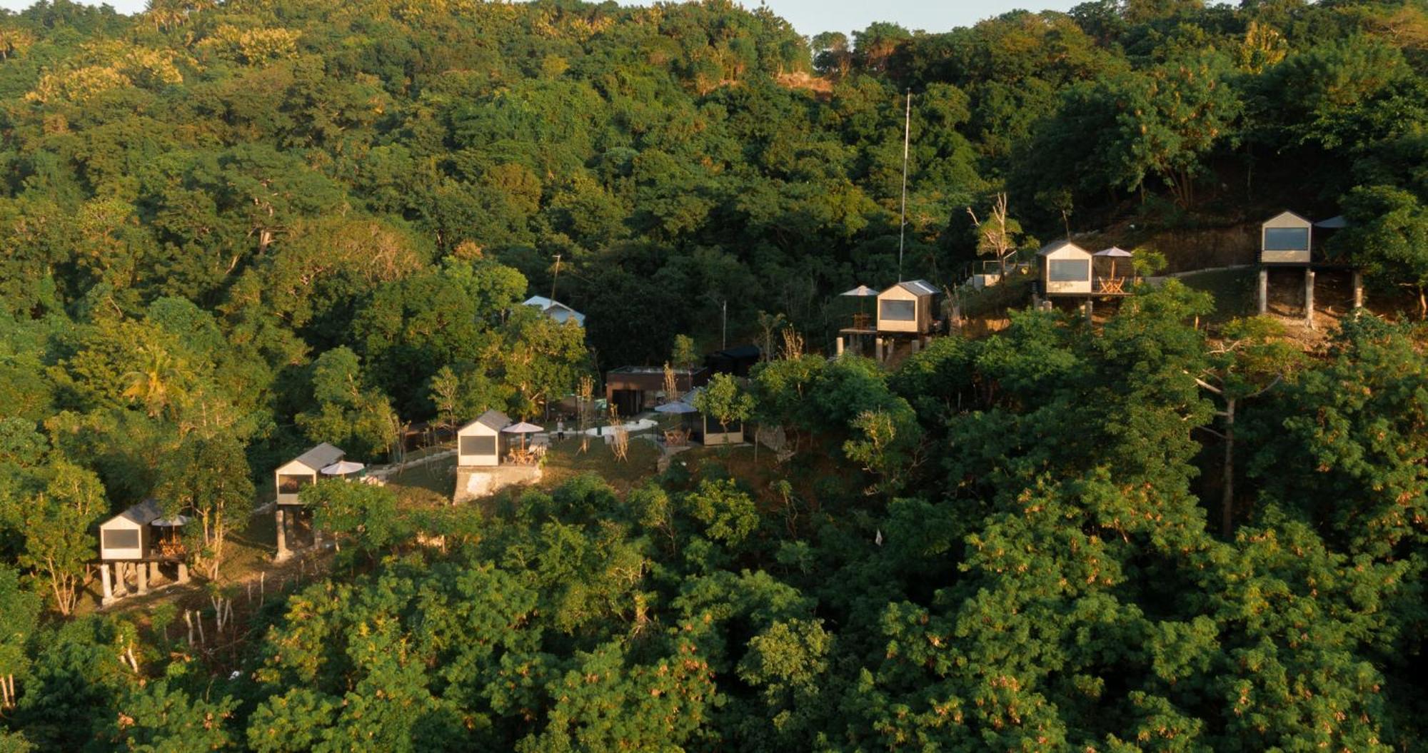 Bobocabin Umarato, Sumba ワイカブバック エクステリア 写真